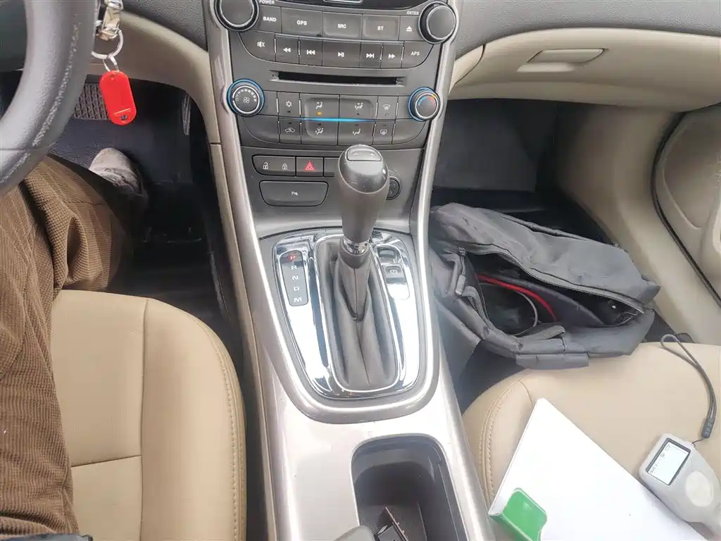 Chevrolet Malibu 2014 2.0L Automatic Comfort фото 14