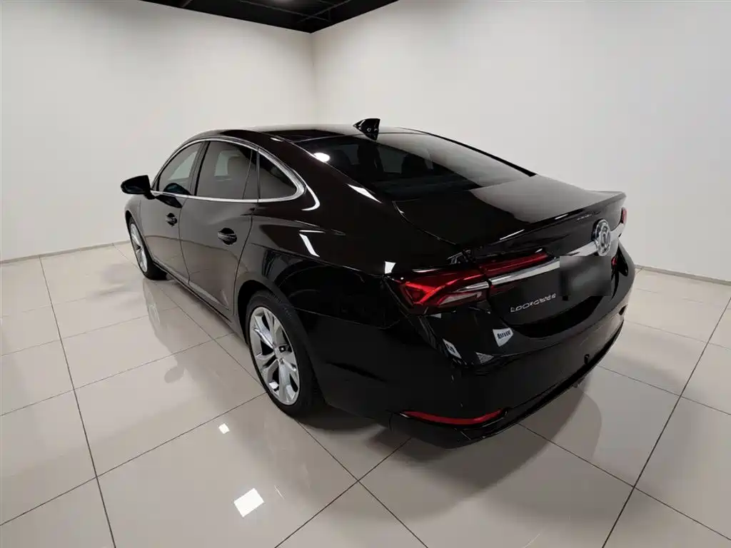 BUICK LACROSSE