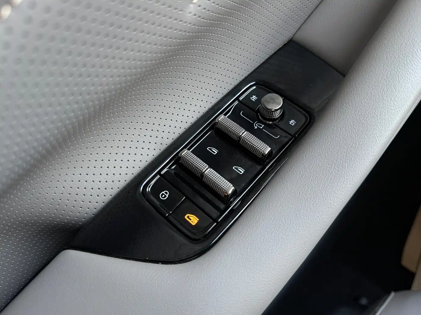 GEELY GALAXY GALAXY SPARKLE 8