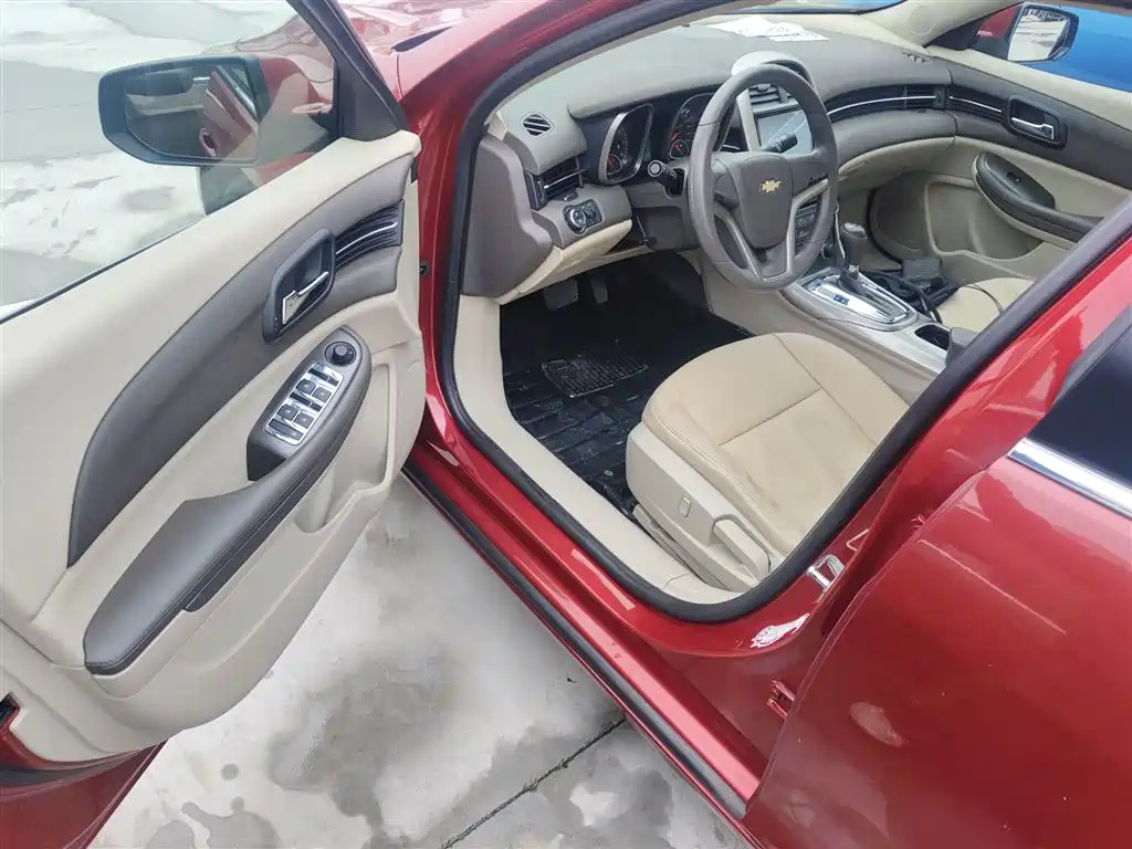 Chevrolet Malibu 2014 2.0L Automatic Comfort фото 16