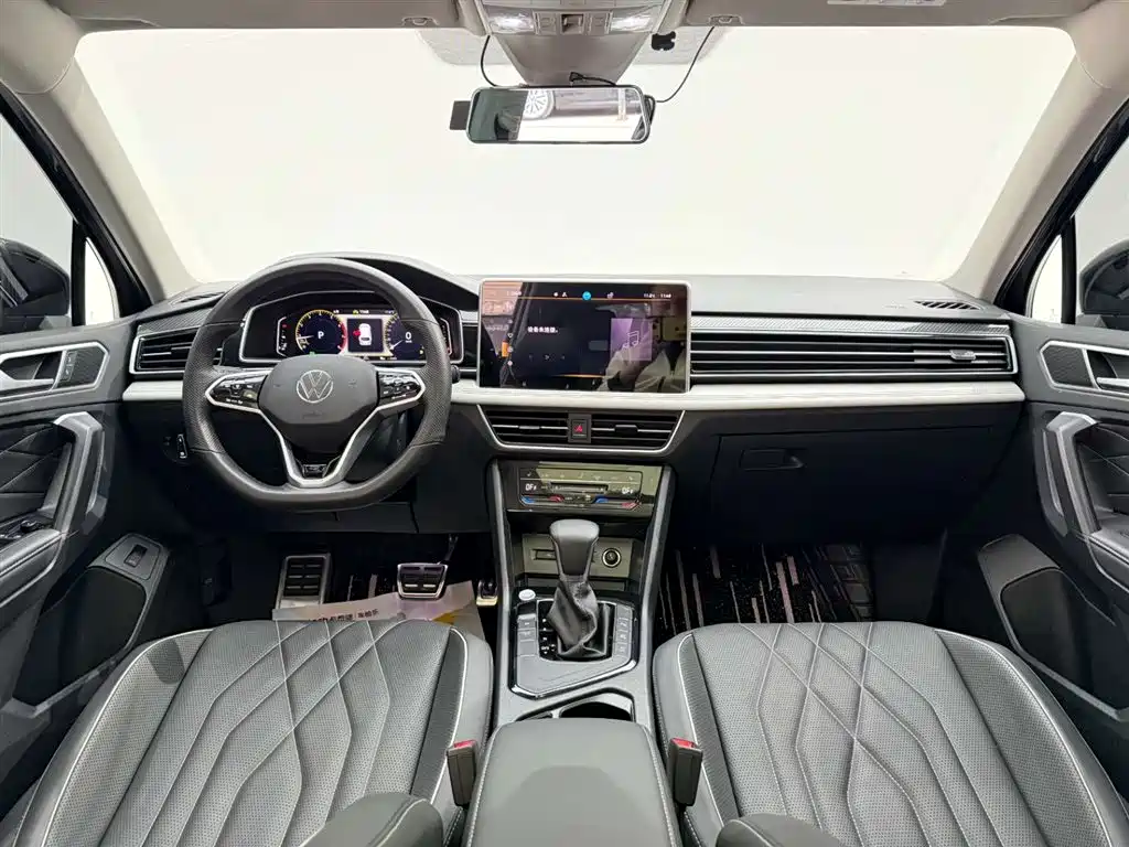 Volkswagen Tiguan L 2024 330TSI Automatic 2WD R-Line Premium Enjoyment Edition фото 24