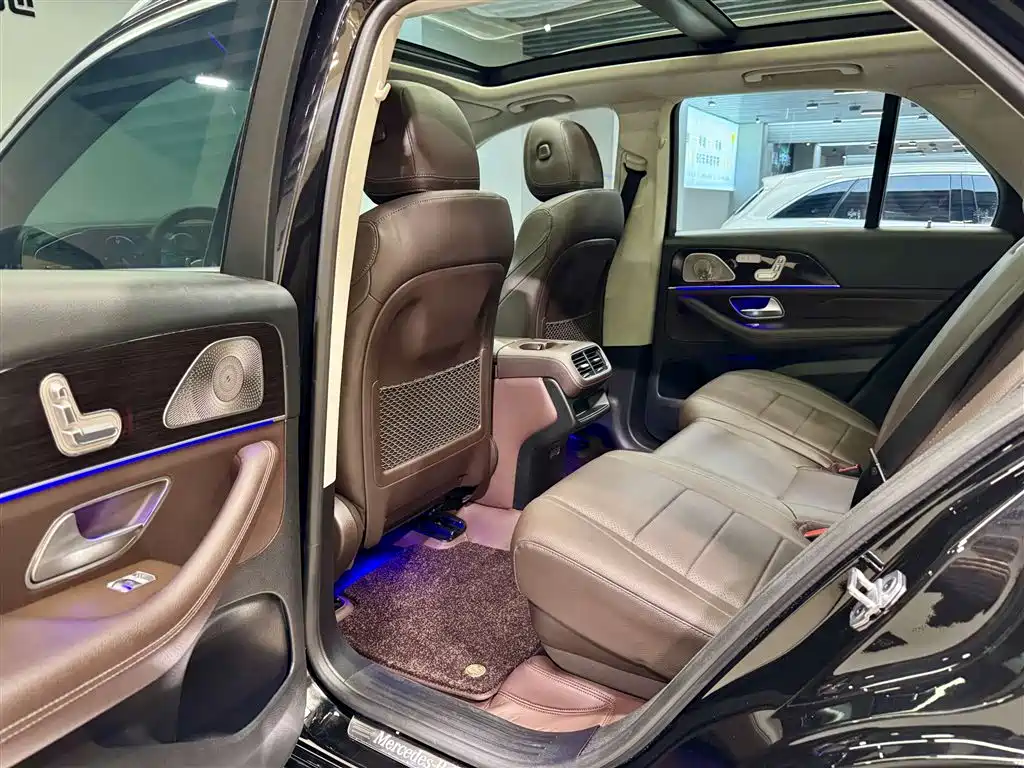 Mercedes-Benz GLE 2022 GLE 350 4MATIC Fashion фото 27