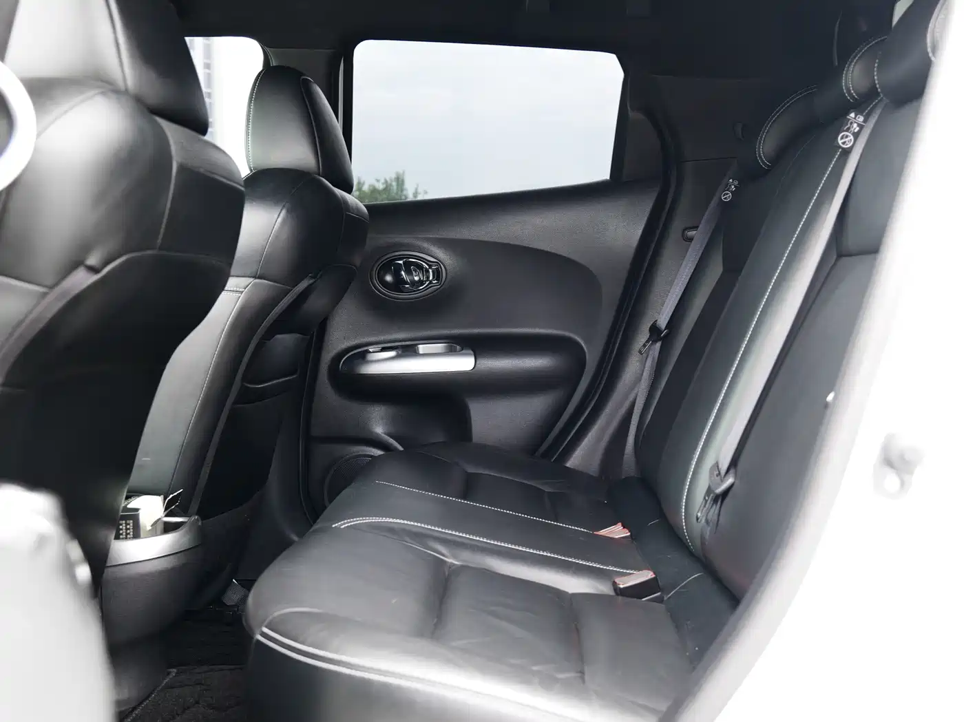 Infiniti ESQ 2015 2014 1.6T Dynamic Edition