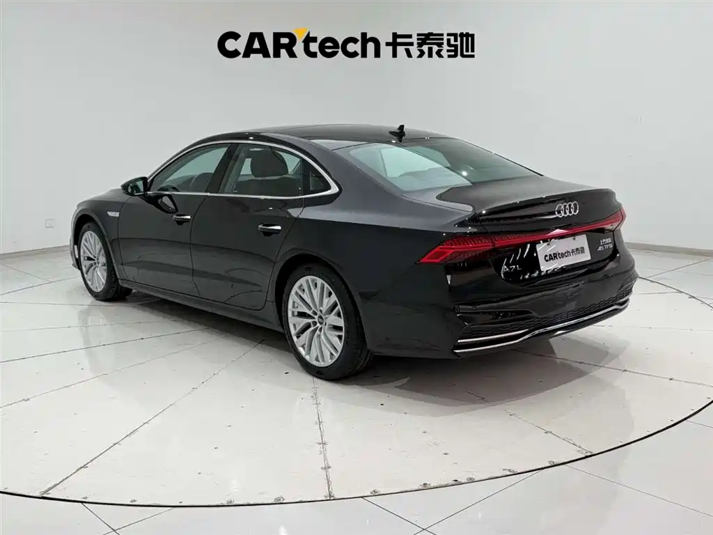 Audi A7L 2024 45TFSI S-line Dream Edition Crystal Package фото 7