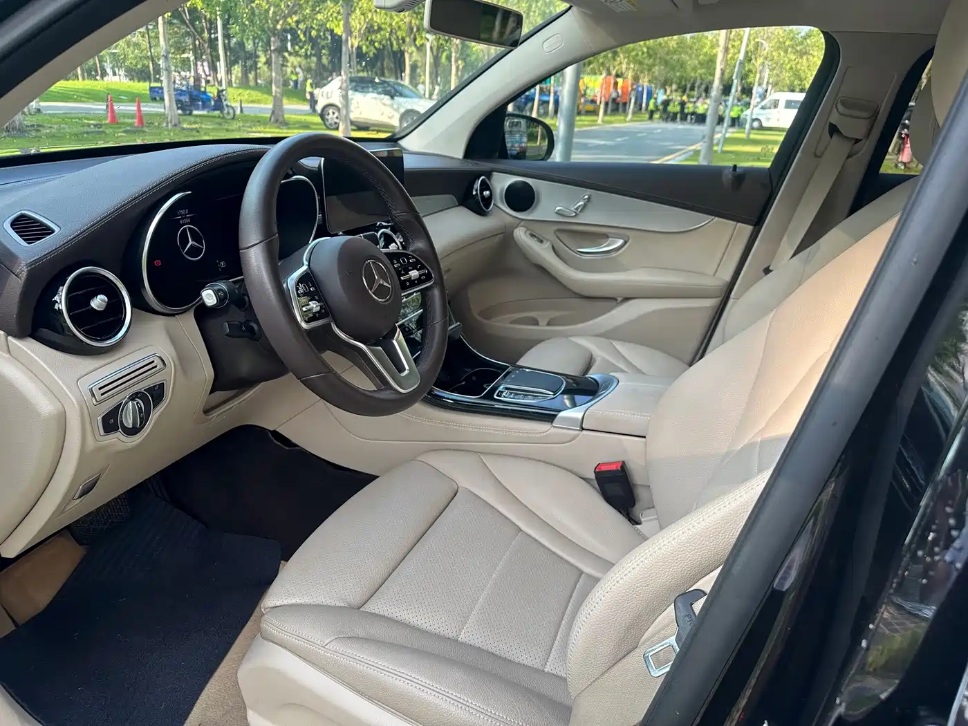 Mercedes-Benz GLC Coupe 2020 2020 GLC 260 4MATIC Coupe SUV