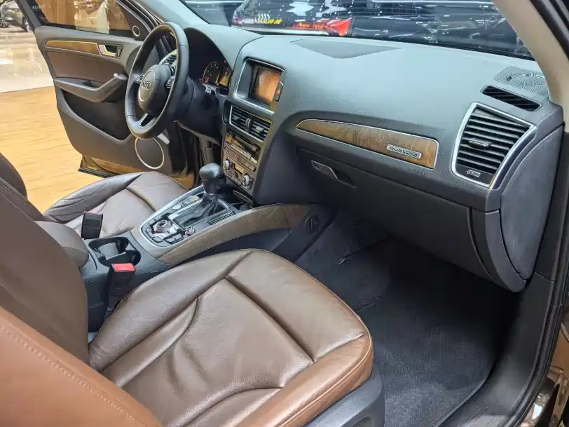 Audi Q5 2017 40 TFSI Comfort фото 6