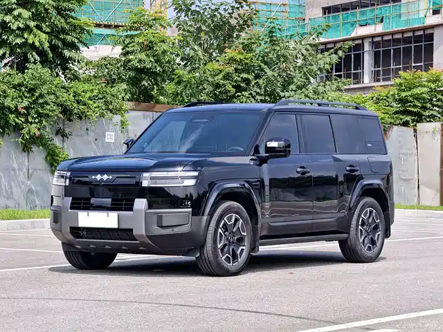 Fang Cheng Bao Titanium 7 2025 2WD Base Model
