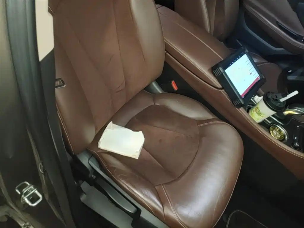 Buick Envision Plus 2017 28T AWD Elite фото 25