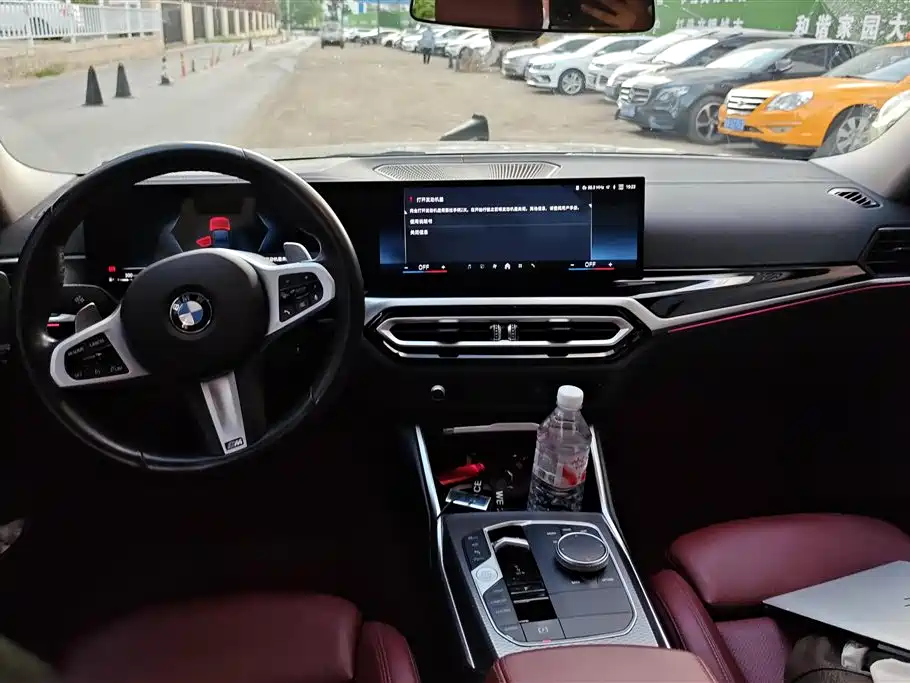 BMW 3 Series 2023 325i M Sport Black Night Package фото 11