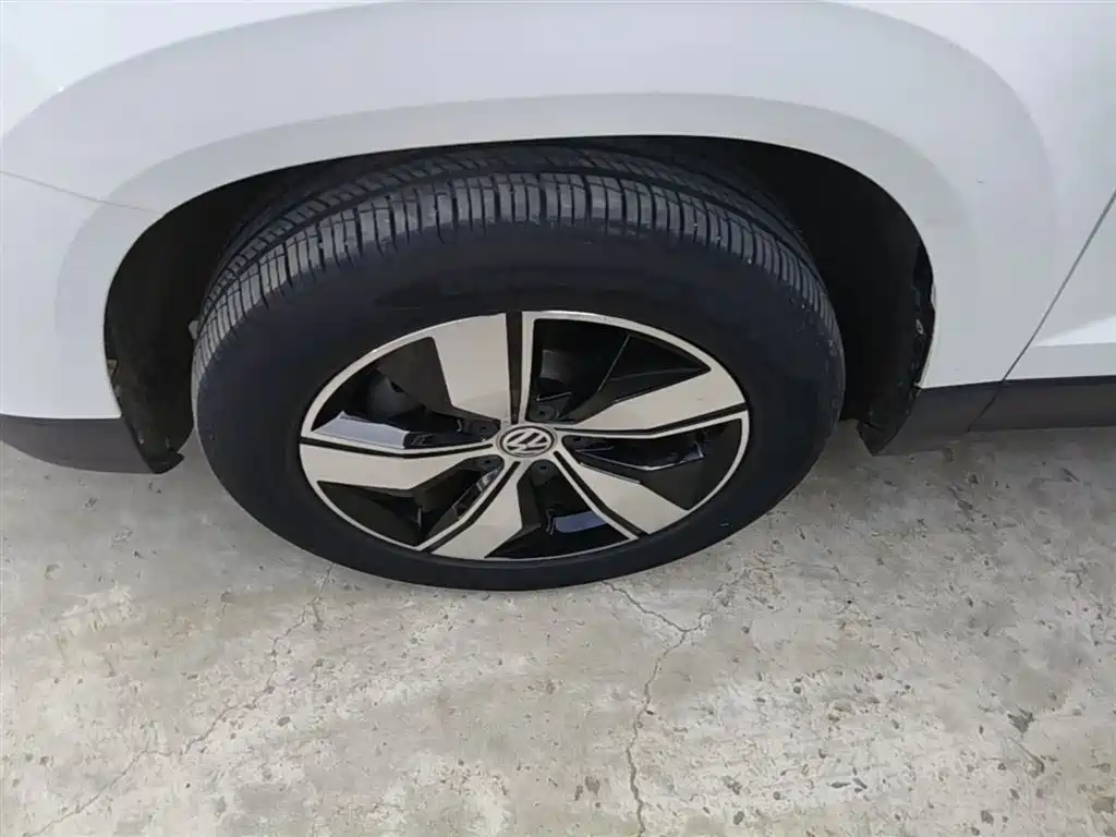 Volkswagen Tharu 2020 280TSI 2WD Comfort Edition China VI фото 23