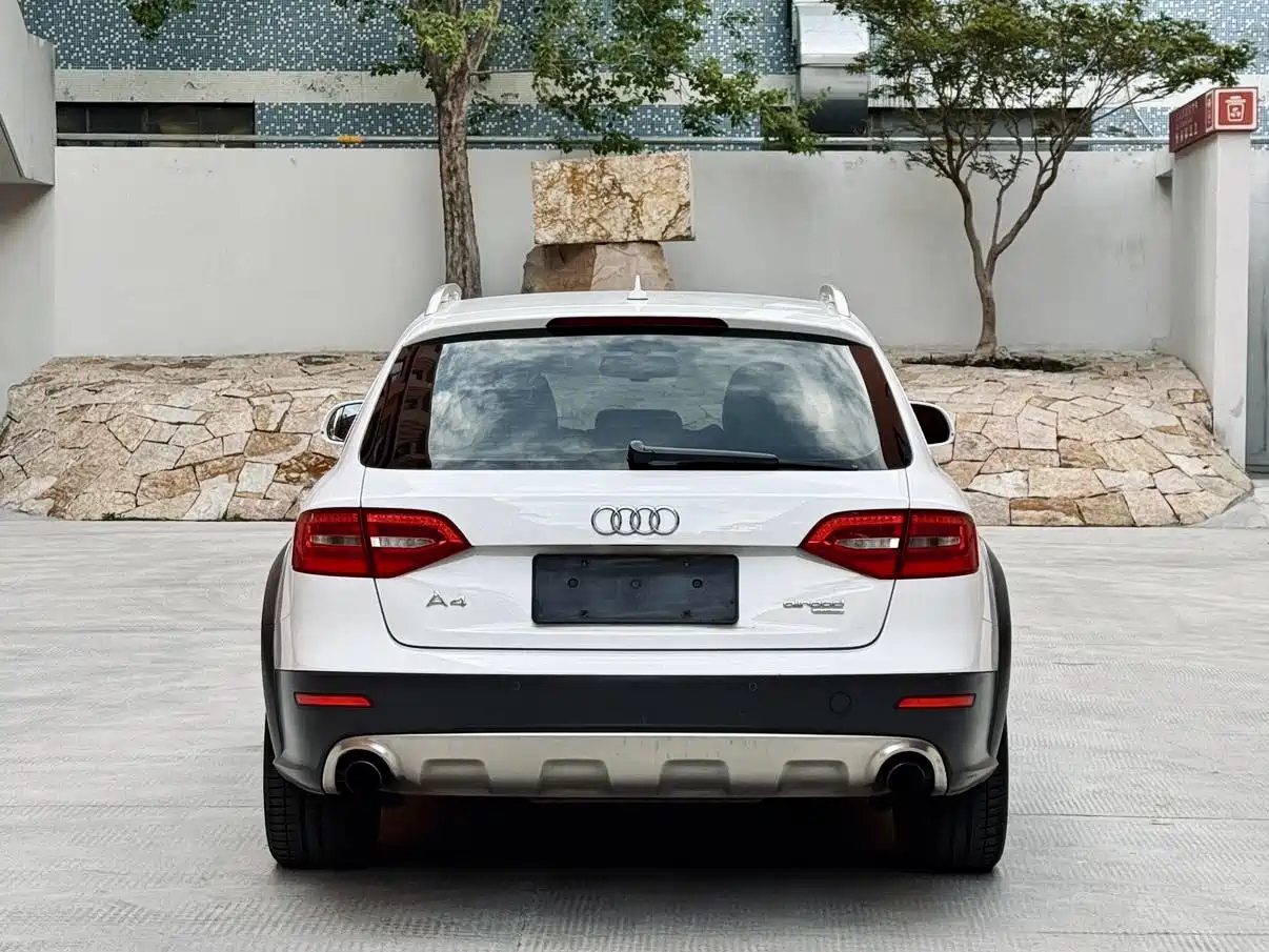 Audi A4 (Import) 2014 2014 40 TFSI allroad quattro plus