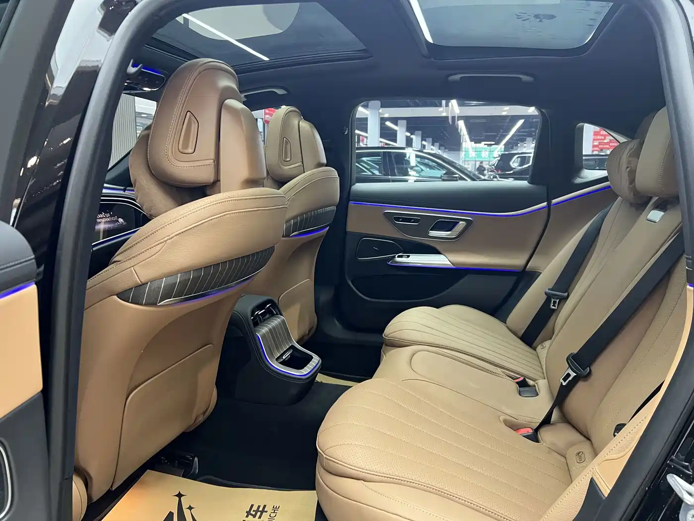 Mercedes-Benz E-Class New Energy 2024 2024 E 350 e L Plug-in Hybrid Sedan