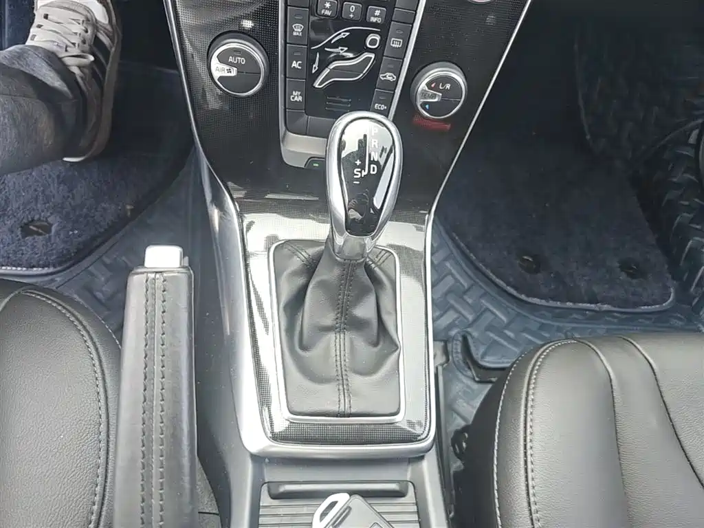 Volvo V40 2018 2018 T3 Inscription Edition