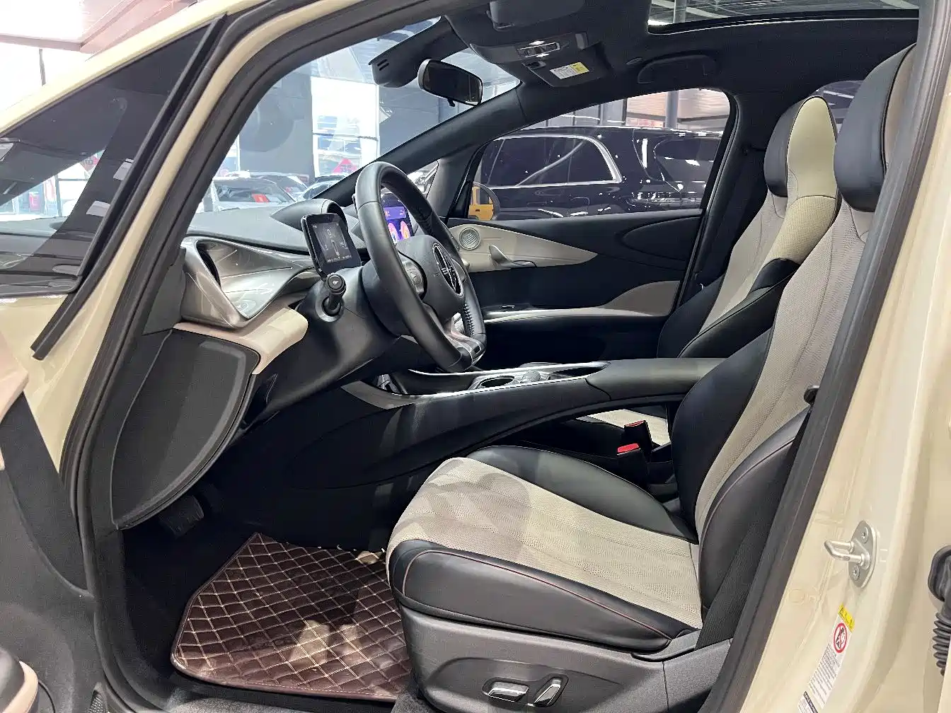 BYD Dolphin 2023 420km Fashion Edition фото 4