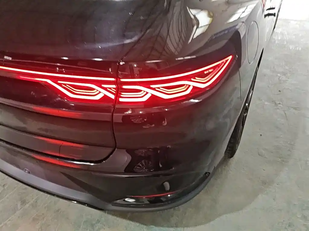 BYD Han 2023 DM-i Champion Edition 121KM Honor фото 8