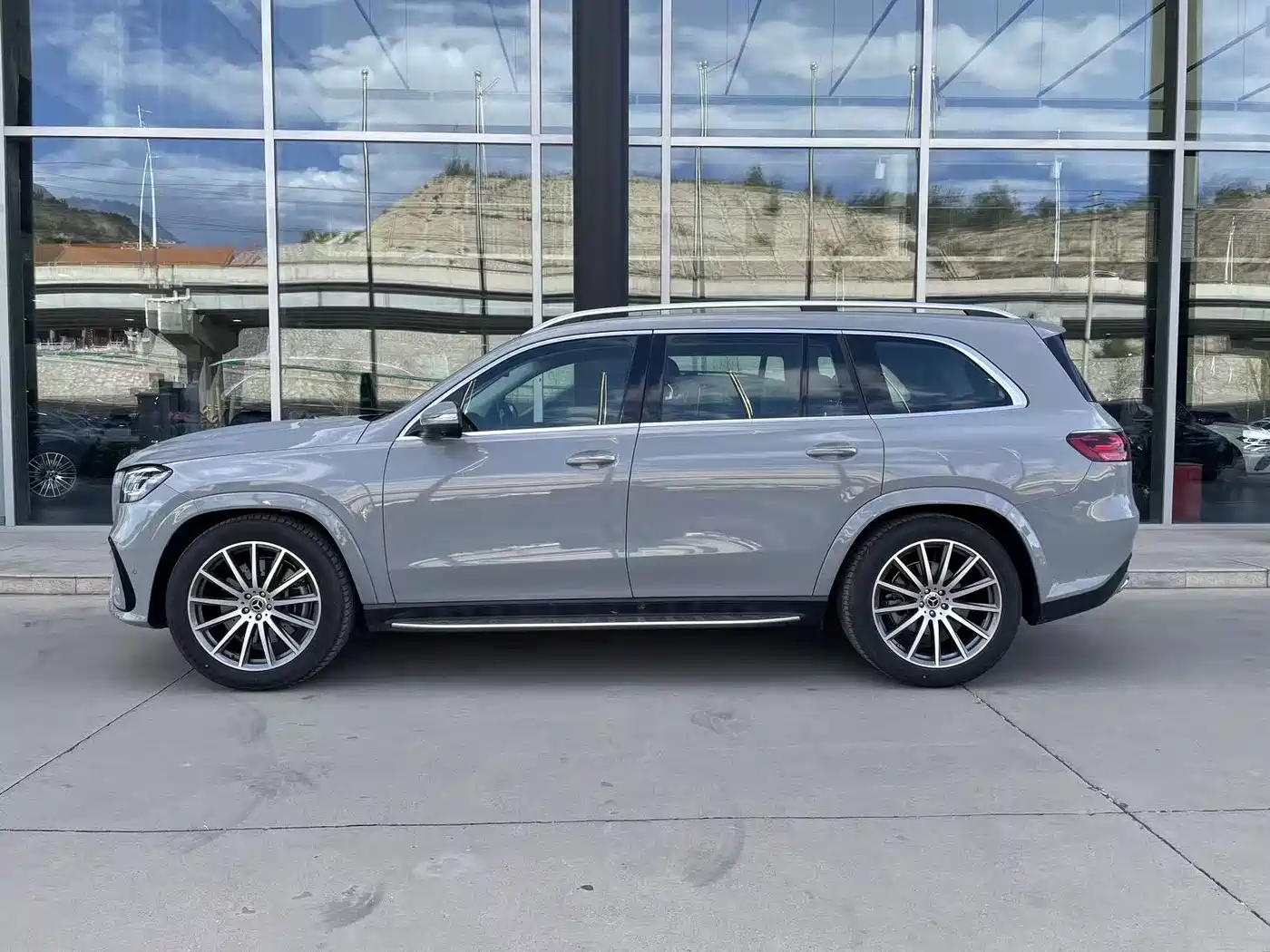 Mercedes-Benz GLS 2026 2024 Model GLS 450 4MATIC Luxury