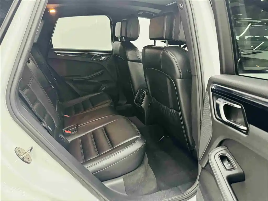 Porsche Macan 2014 Macan S 3.0T фото 28