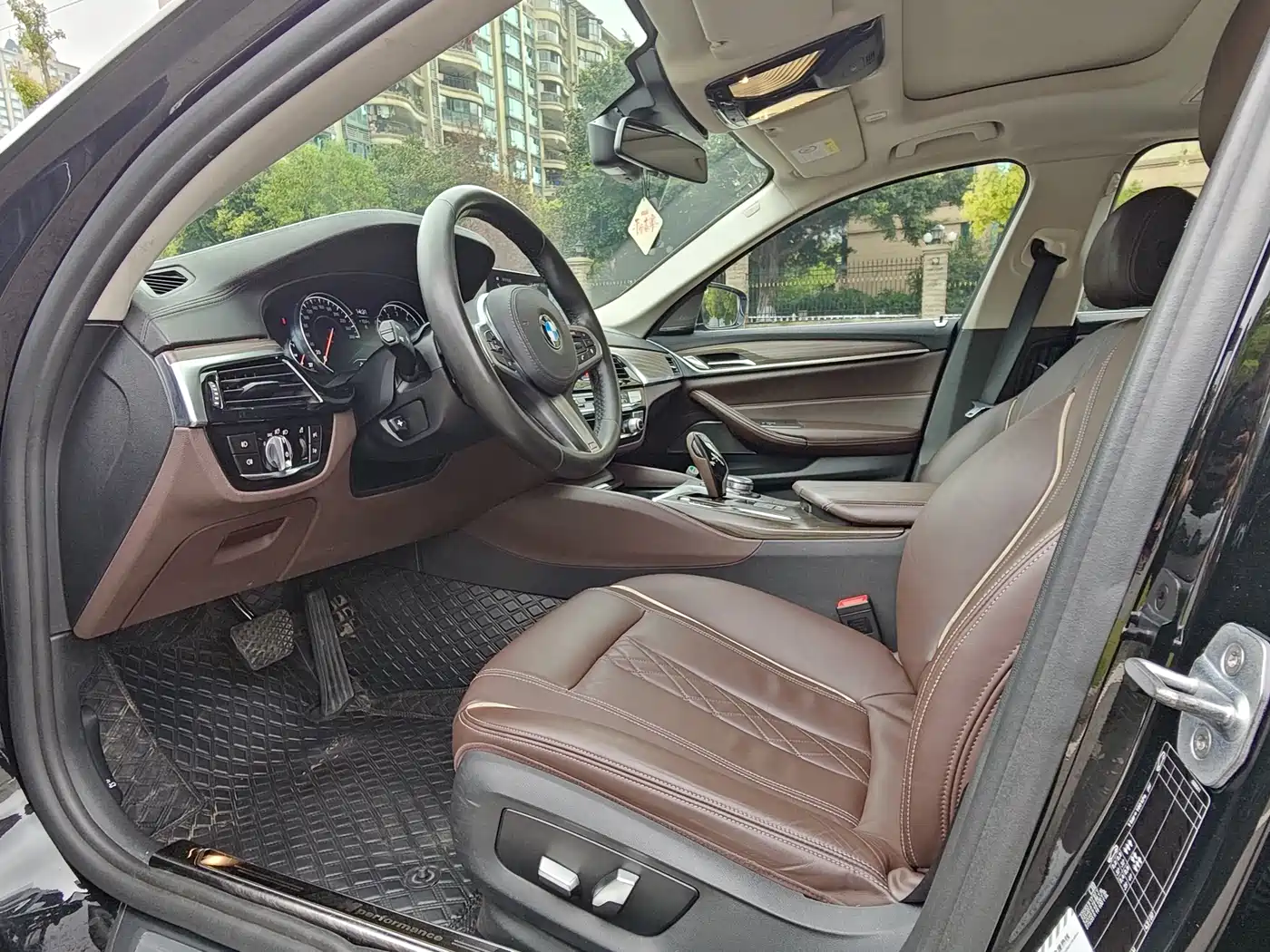 BMW 5 Series 2018 530Li Exclusive Luxury Package фото 10