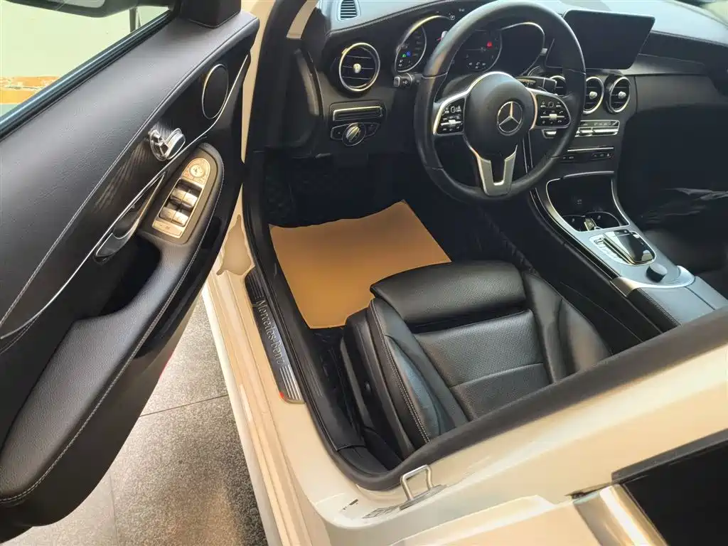 Mercedes-Benz C-Class 2019 C 180 L Fashion Sport Edition фото 16