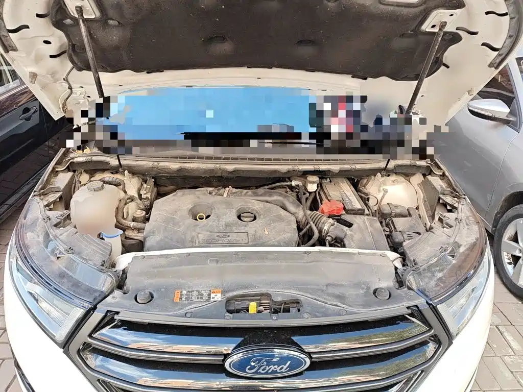 Фото 21 - Ford Edge