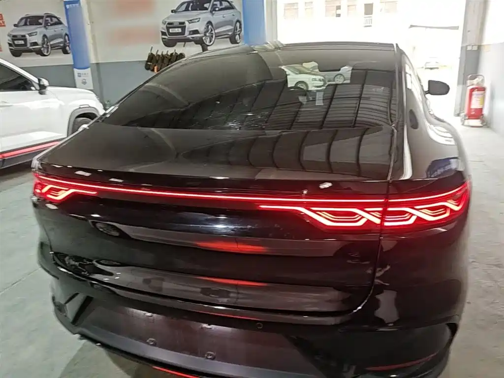BYD Han 2023 DM-i Champion Edition 121KM Honor фото 6