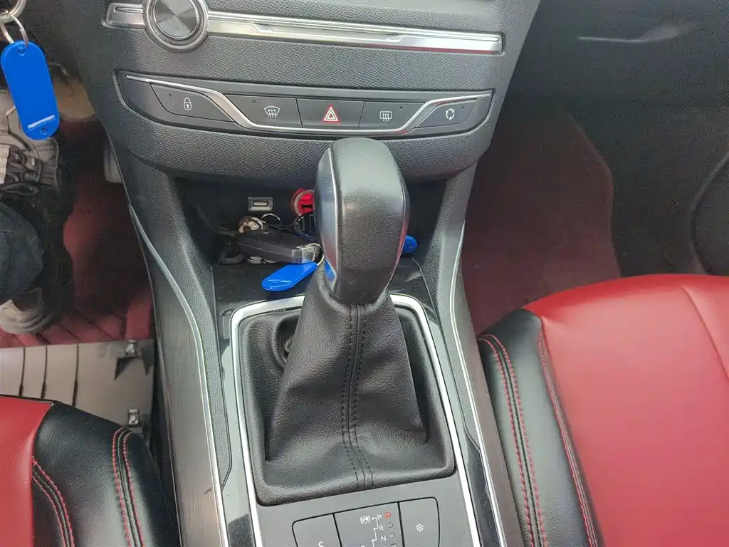 Peugeot 408 2014 1.8L Automatic Luxury Edition фото 14