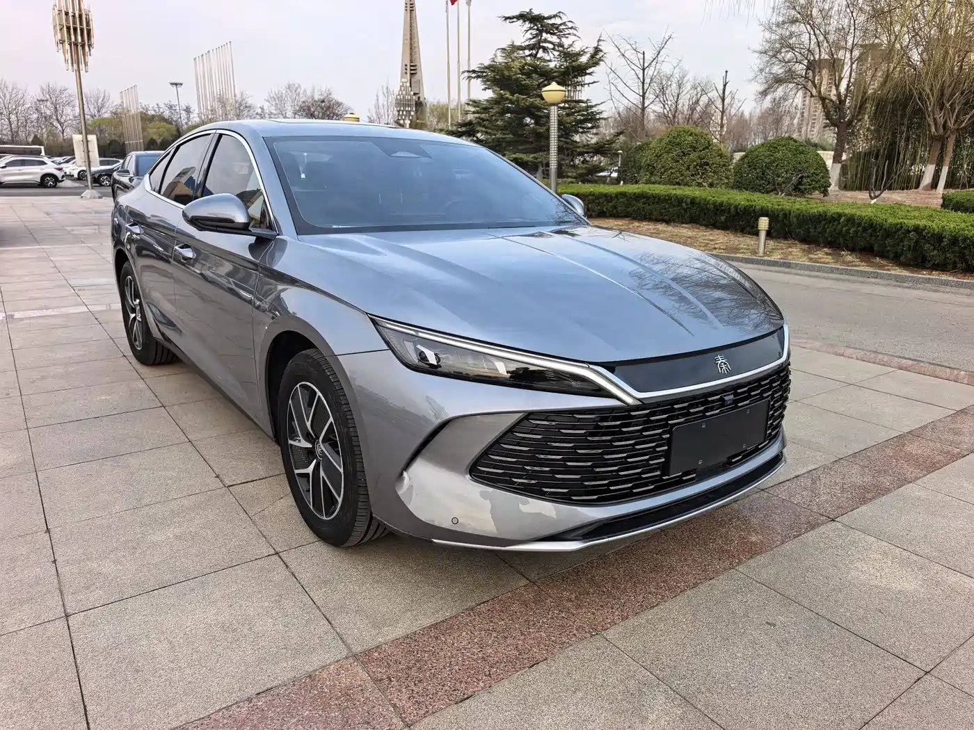 BYD QIN L