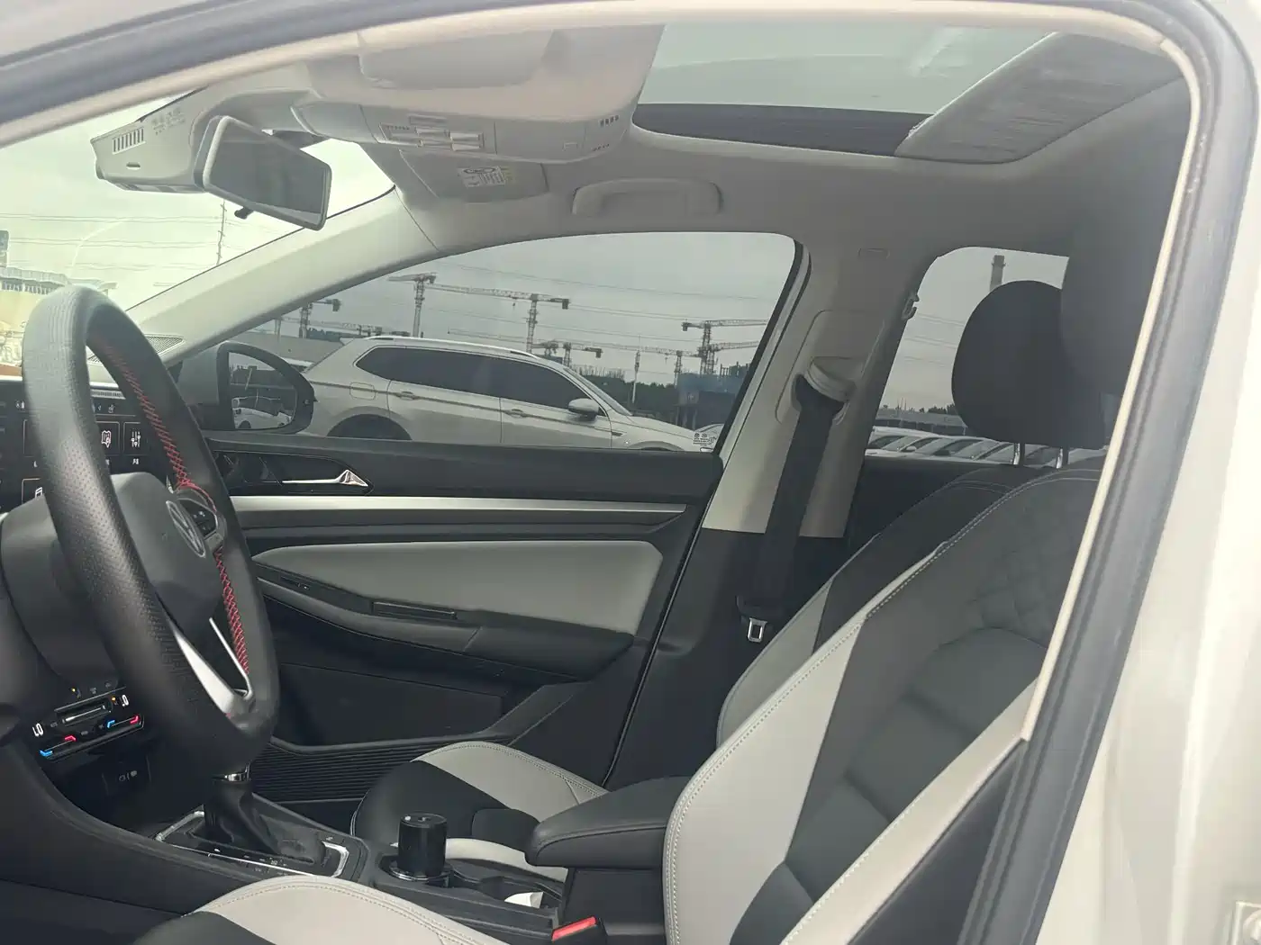 Volkswagen Bora 2025 300TSI DSG Premium Ride Edition фото 7