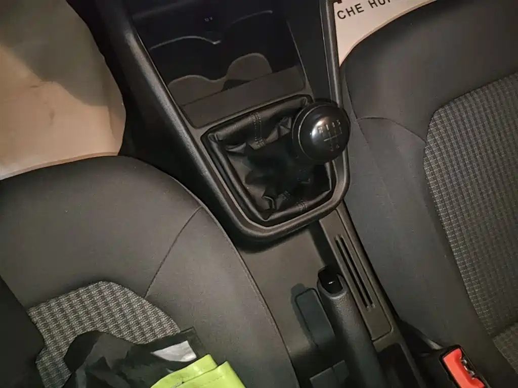 Volkswagen Santana 2016 1.6L Manual Trend Edition фото 14