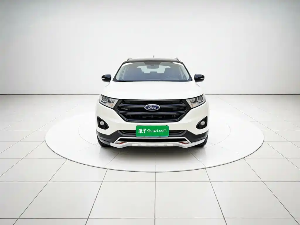 Фото 2 - Ford Edge