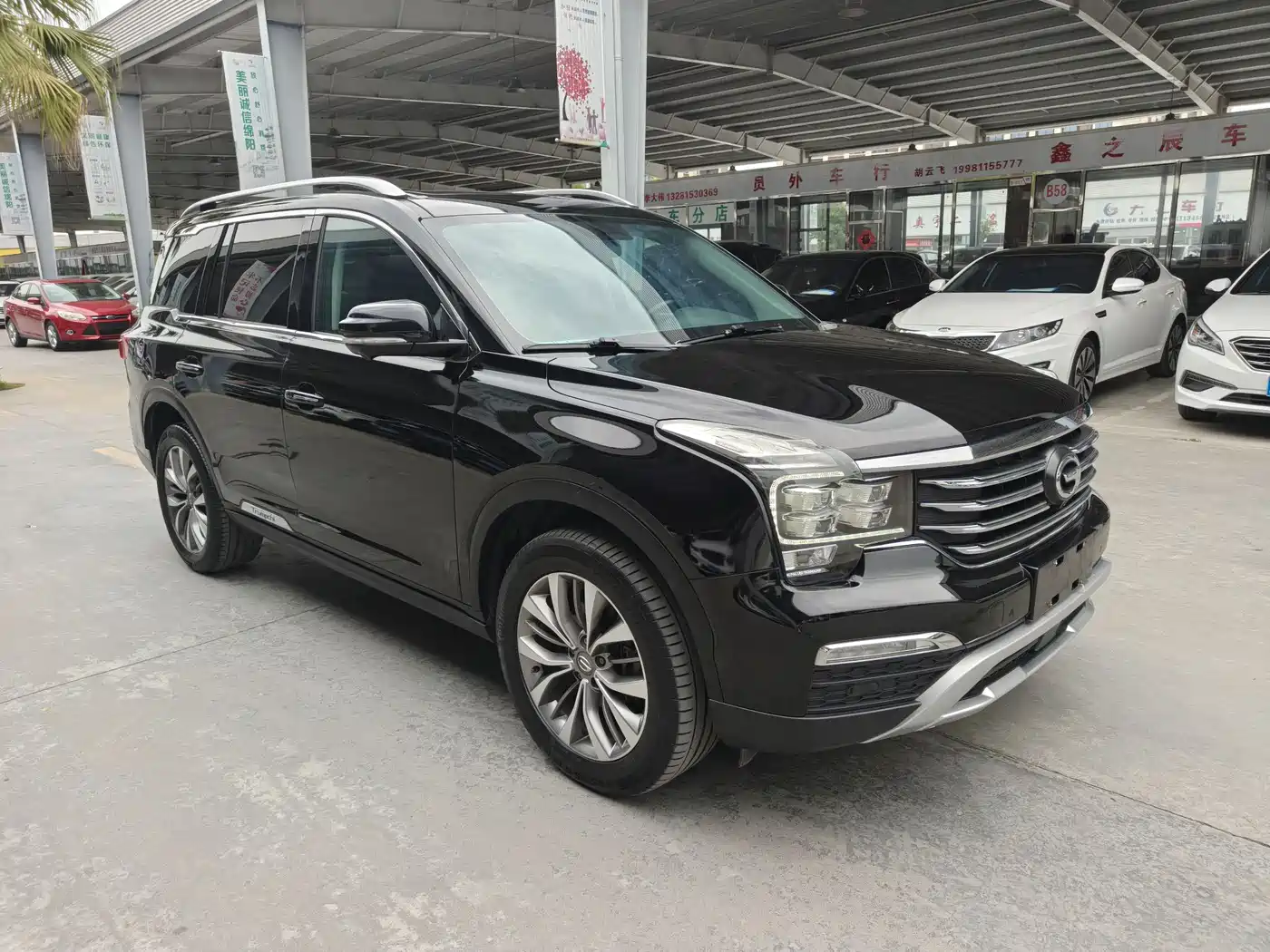 GAC Trumpchi Trumpchi GS8 2017 320T 2WD Luxury Smart Connect (7-seater) фото 2