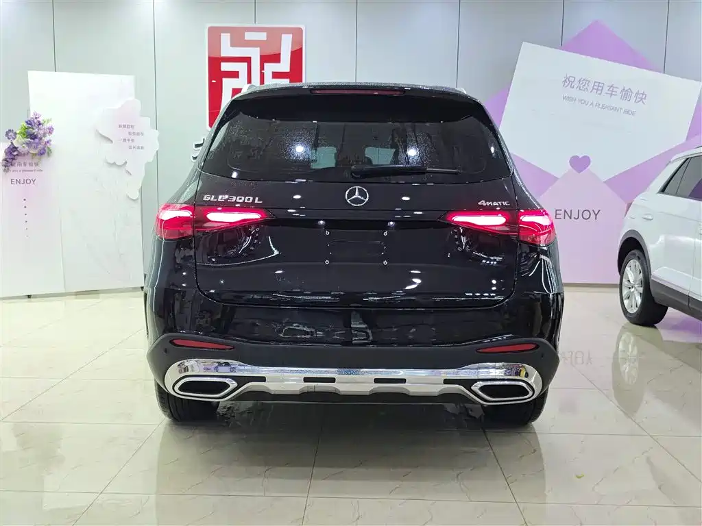 Mercedes-Benz GLC 2023 Facelift GLC 300 L 4MATIC Sport 5-Seater фото 6