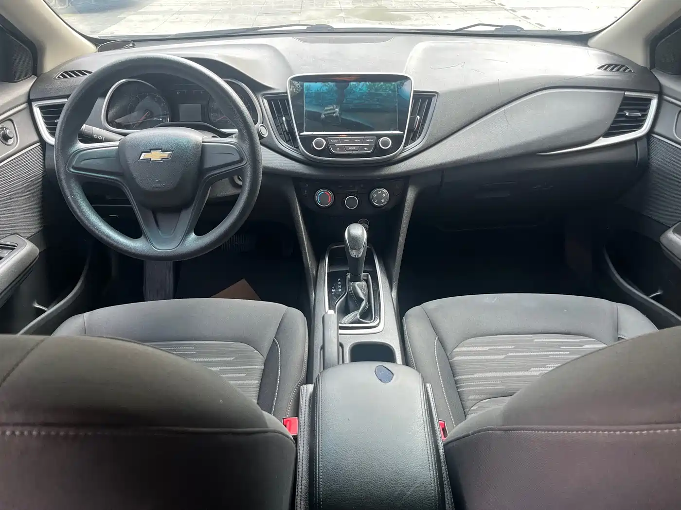 Chevrolet Cavalier 2018 320 Auto Enjoy Sunroof Edition фото 8