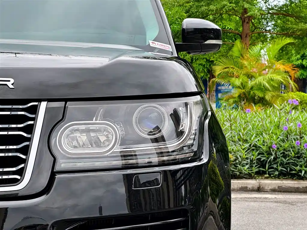 Land Rover Range Rover 2017 3.0 SC V6 Vogue LWB (Long Wheelbase) фото 32