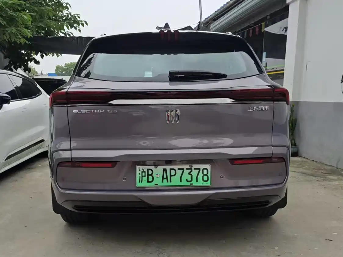 Buick E5 2023 Premium Standard Range Edition фото 8
