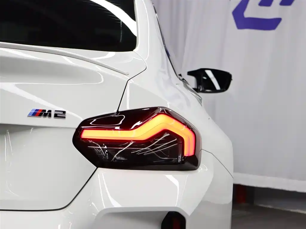 BMW M2 2024 M2 фото 28