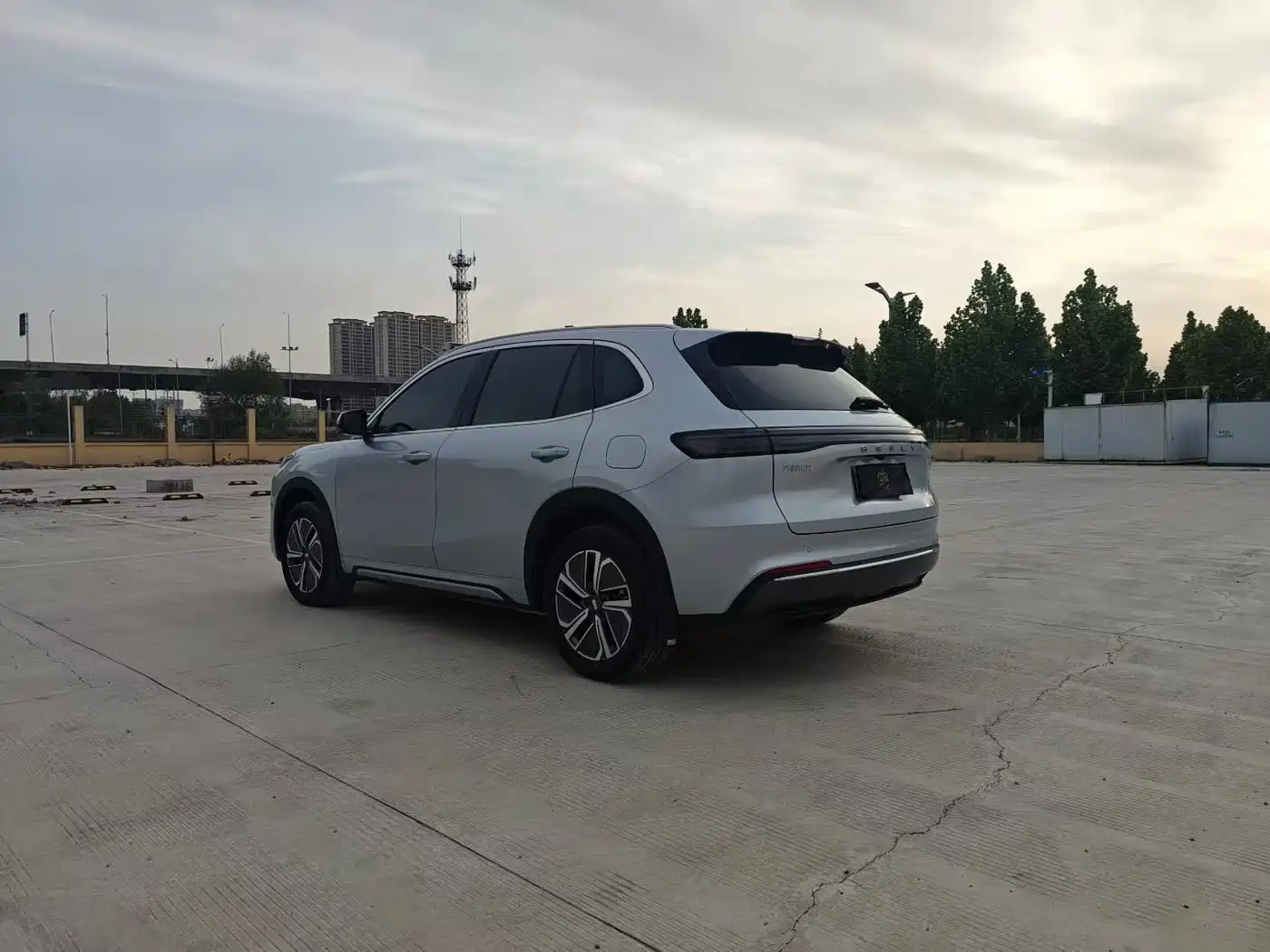 Geely Galaxy Galaxy Starship 7 EM-i 2025 Model 120km Voyage+ Edition фото 6
