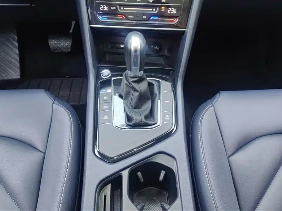 Volkswagen Tharu 2023 300TSI 2WD Full Moon Edition фото 16