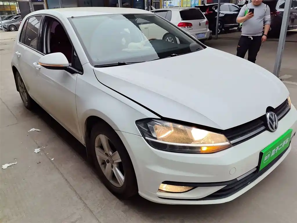 Volkswagen Golf 2018 1.6L Automatic Fashion фото 22