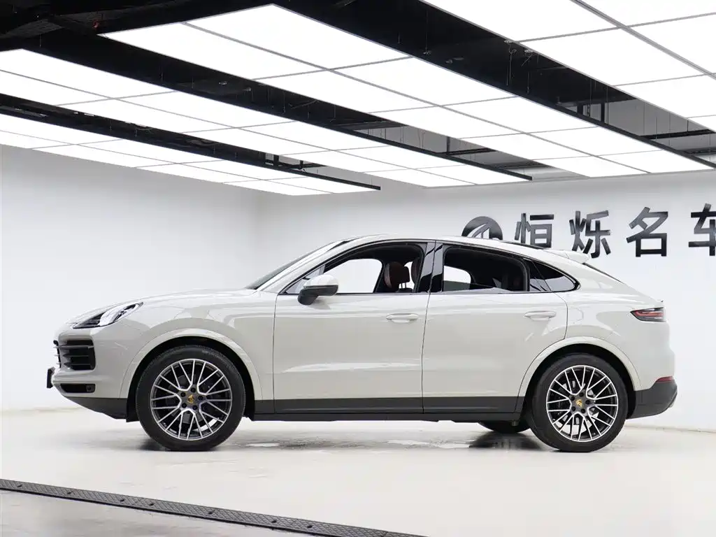 Porsche Cayenne 2019 Cayenne Coupé 3.0T фото 34