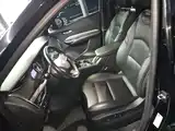 Photo 11 - Cadillac XT4