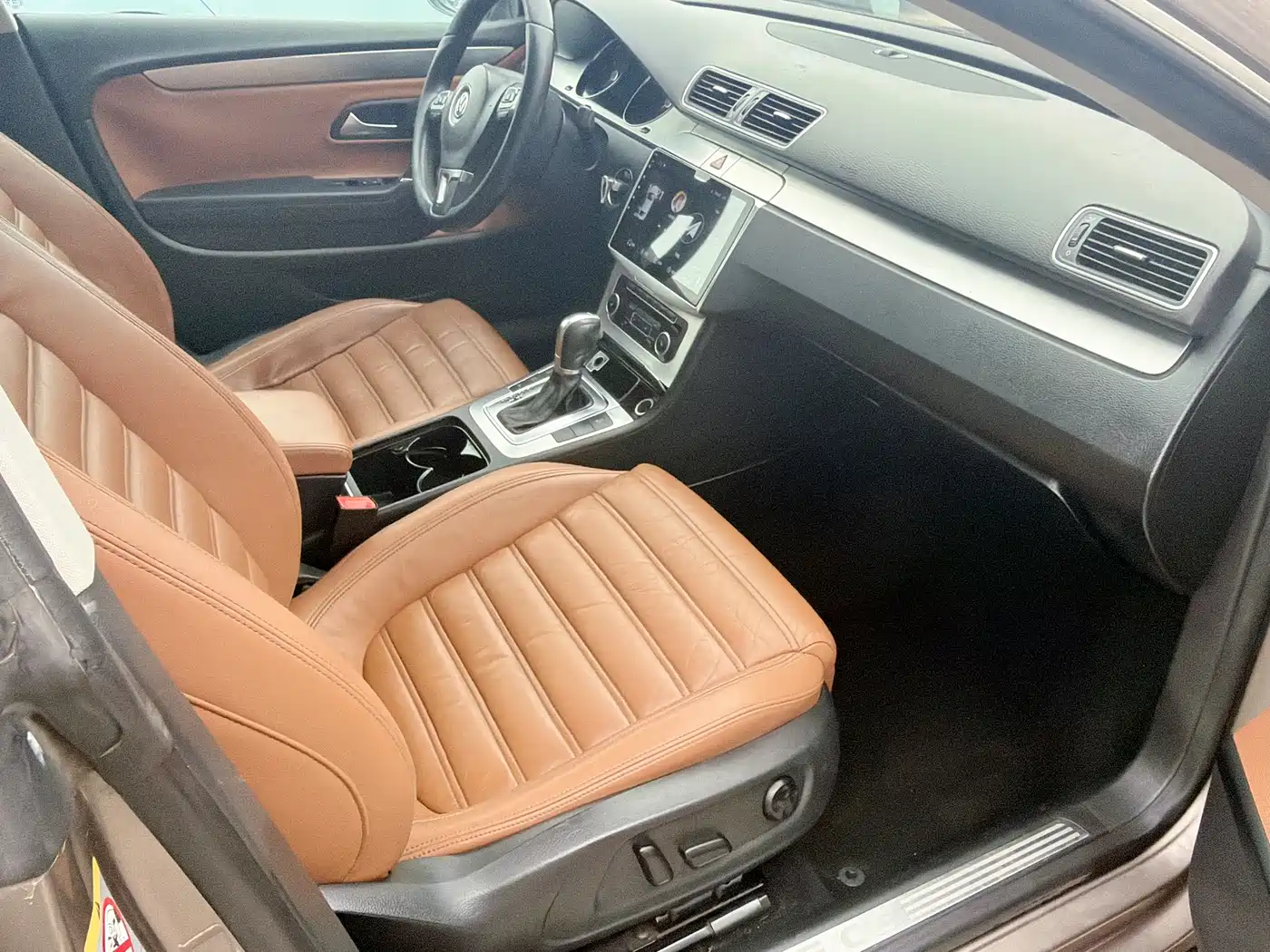 Volkswagen FAW-Volkswagen CC 2012 1.8TSI Premium фото 16