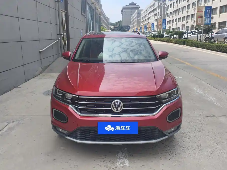 Photo 2 - Volkswagen T-ROC