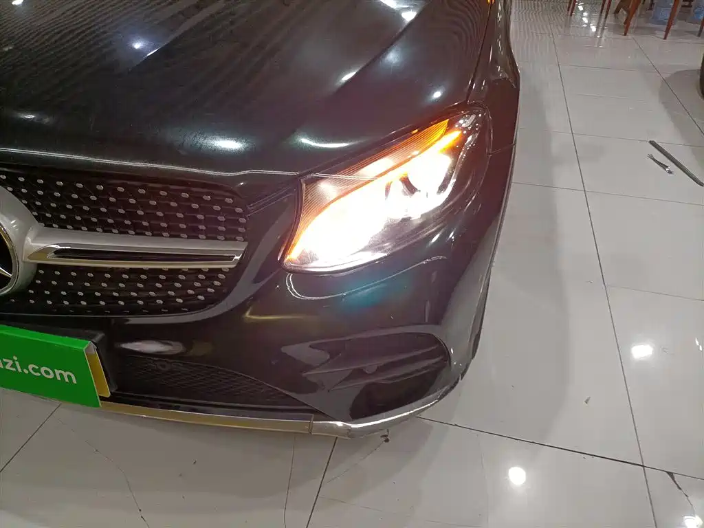Mercedes-Benz GLC 2018 GLC 260 4MATIC Dynamic фото 24