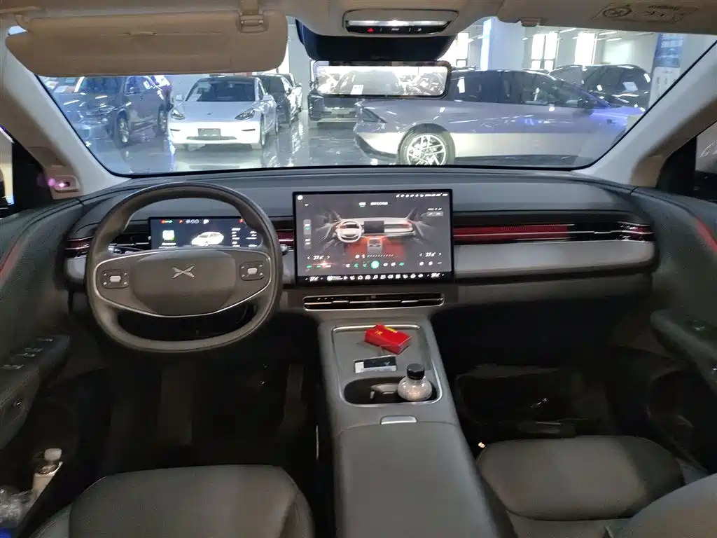 XPeng G6 2025 625 Long Range Max Flagship фото 6