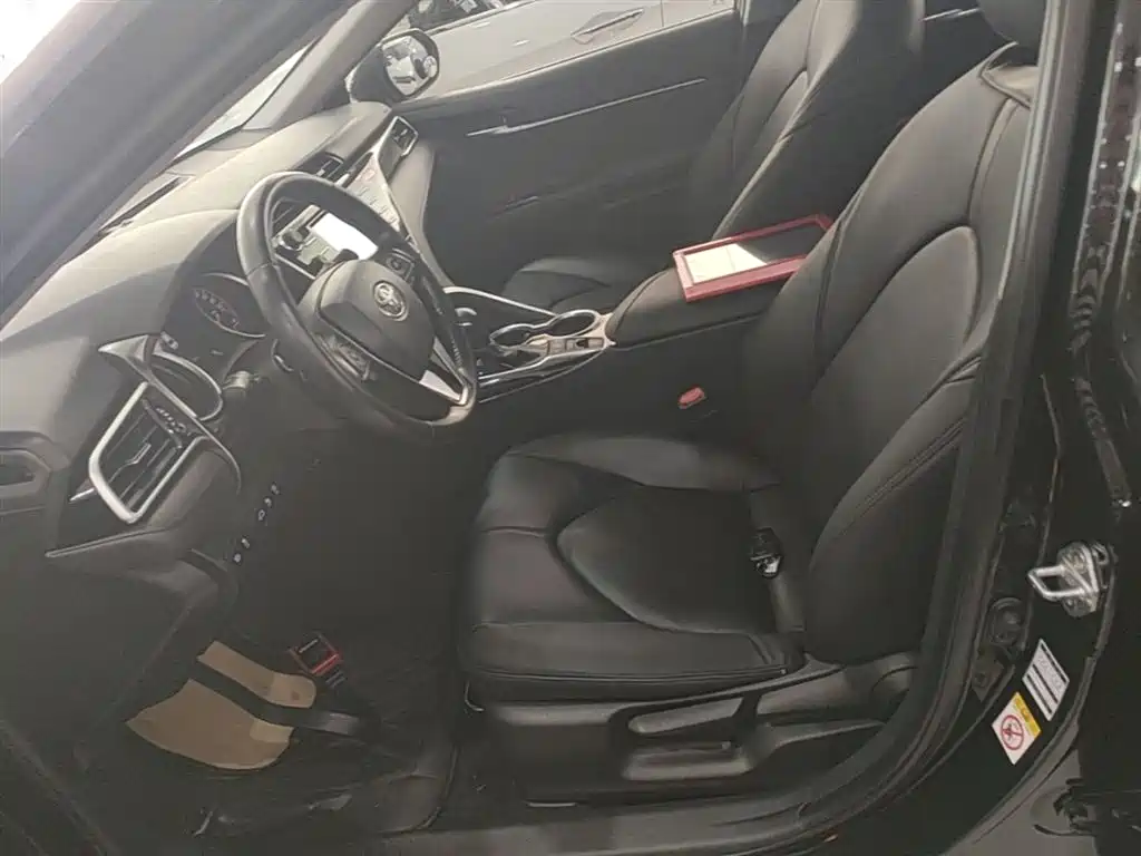 Toyota Camry 2018 2.0S Sport Edition фото 15