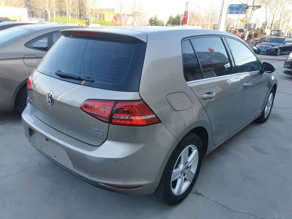 Volkswagen Golf 2016 230TSI Automatic Comfort фото 5