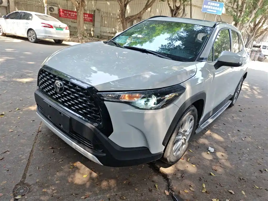 Toyota Corolla Cross 2022 2.0L Elite Edition фото 3