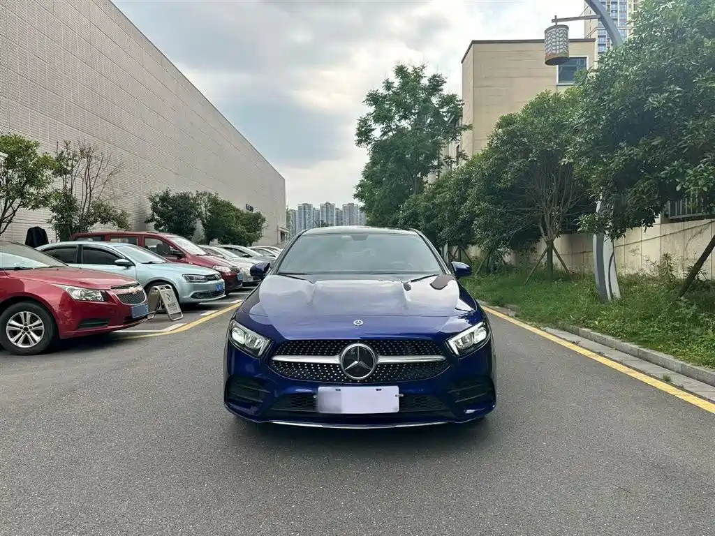 Mercedes-Benz A-Class 2020 Facelift A 200 L Sport Sedan Fashion фото 3