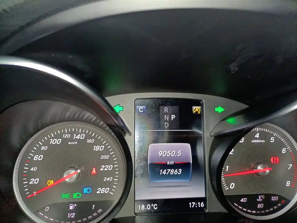 Mercedes-Benz GLC 2018 GLC 260 4MATIC Dynamic фото 12